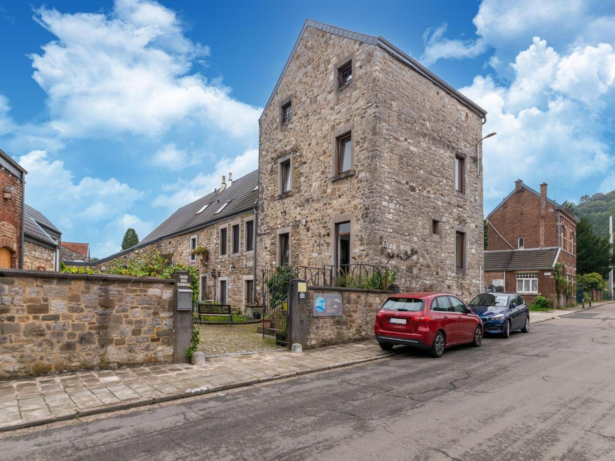 Stunning Home For 5 Adults With Indoor Pool Esneux Eksteriør billede