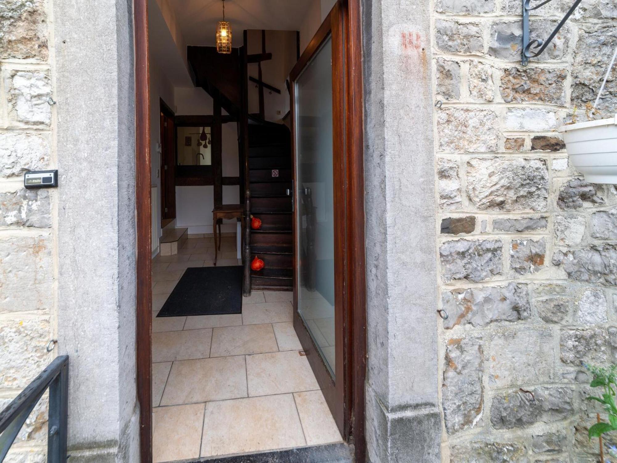 Stunning Home For 5 Adults With Indoor Pool Esneux Eksteriør billede